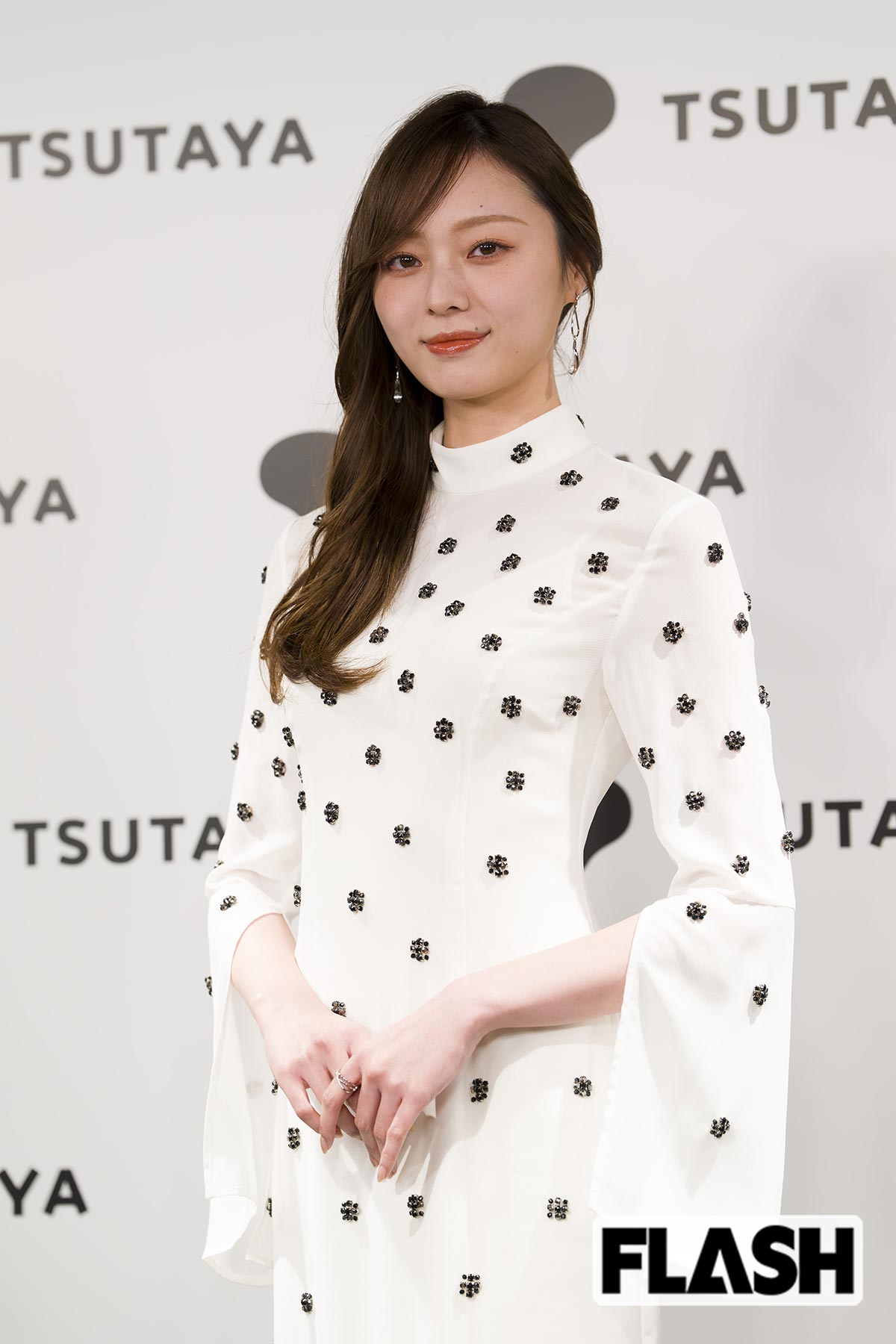 梅澤美波が2nd写真集を渡したい人は「大先輩」