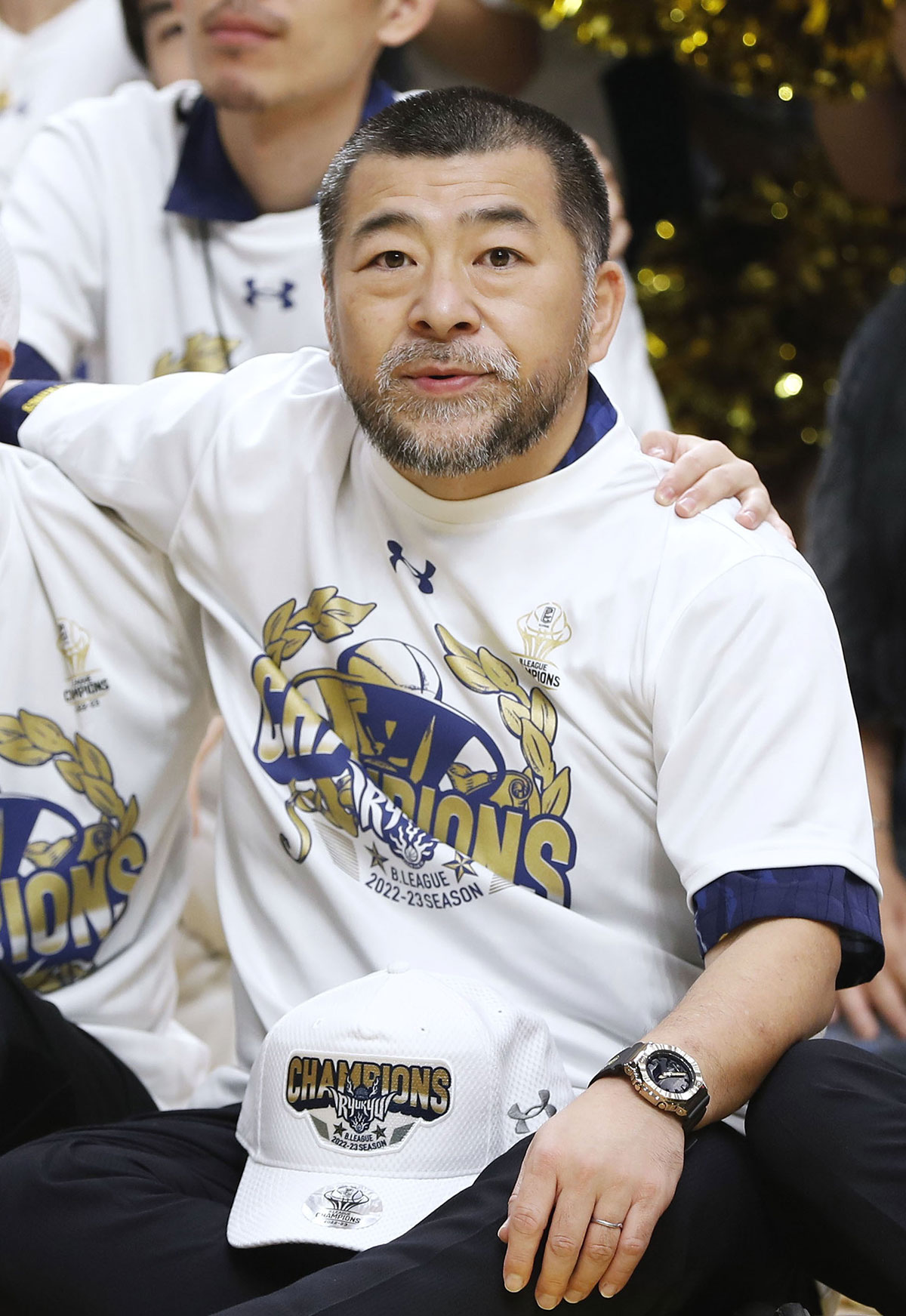 バスケ男子日本代表の新HCに就任する、B1琉球ゴールデンキングス監督の桶谷大氏。八村の求める“国際基準”にあたるのかどうか、議論が分かれている（写真・共同通信）