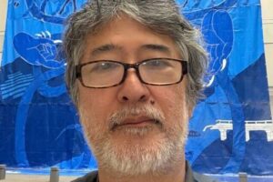 「国旗損壊罪の第一号は僕になるのかな」有名美術家が“汚れてボロボロの日の…