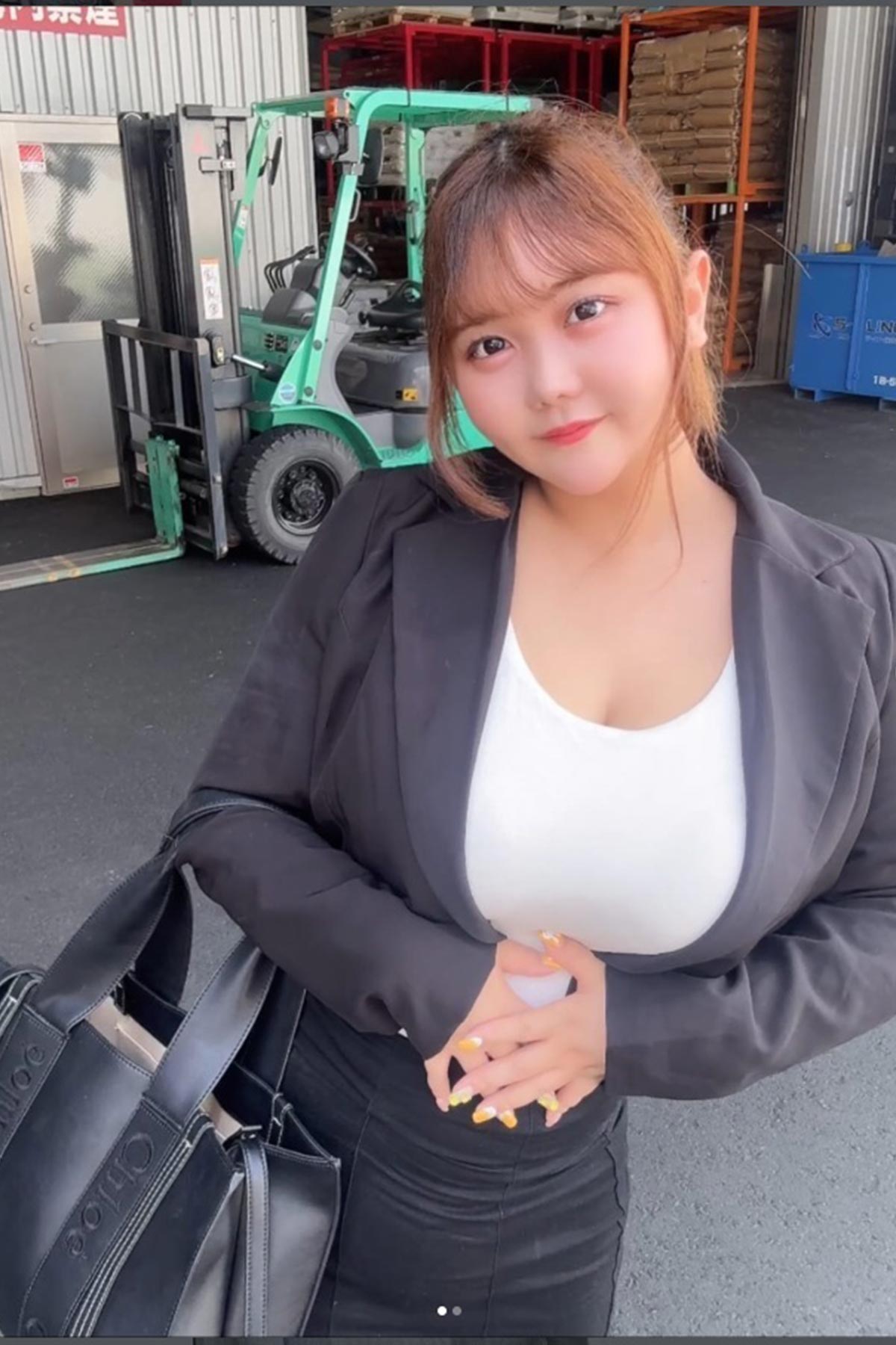 フォロワー500万超の29歳インフルエンサー 結婚報告も“一般人扱い”に「ブチキレ」波紋