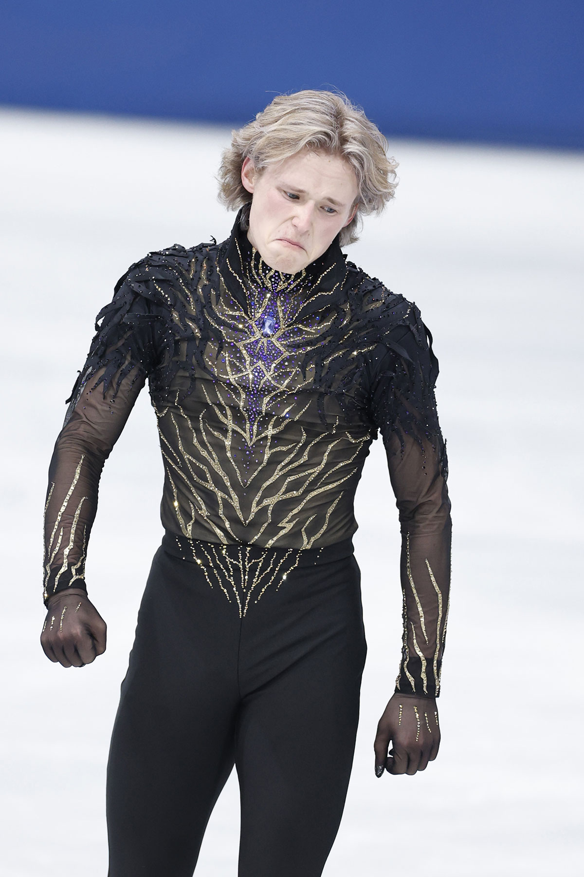 フィギュア絶対王者マリニン、衝撃の8位…“コーチの父”が「慰めゼロ」の絶望ポーズで世界中から非難殺到