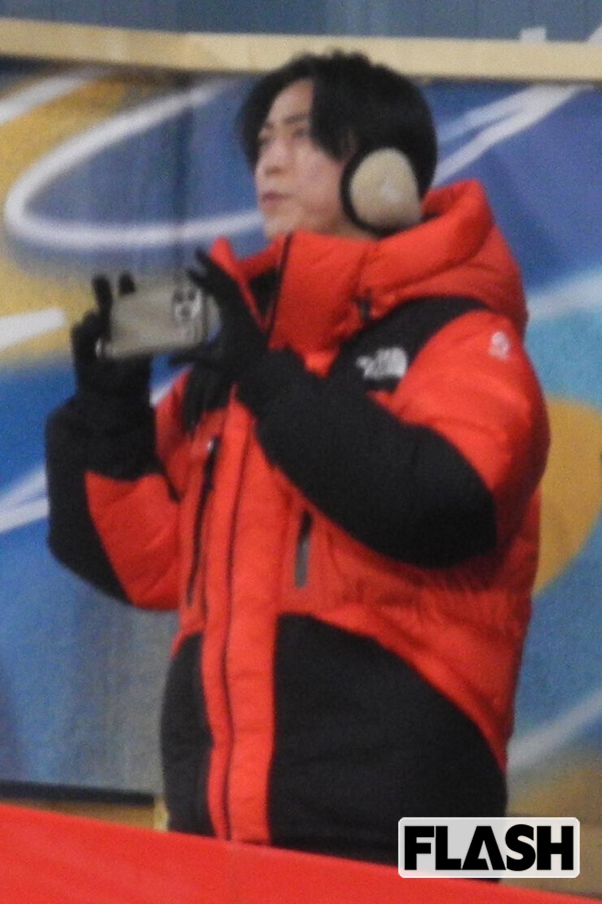 2026年2月15日、スキージャンプ女子ラージヒルの観戦をしていた亀梨和也