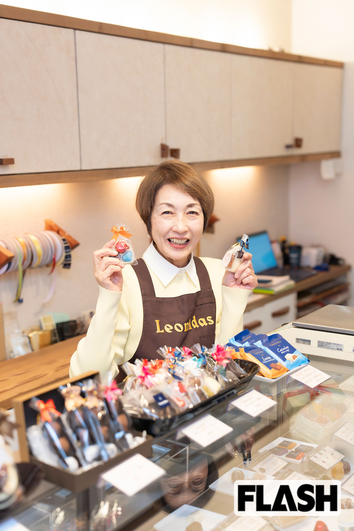 『特捜最前線』の紅一点・関谷ますみはチョコ店経営中「日焼けした大滝秀治さんの頭にローションを」舞台裏明かす