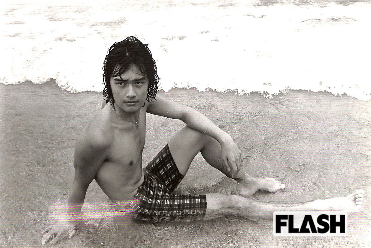 1975年、「女性自身」で新人賞候補の一人として登場した加納竜