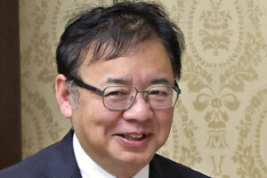 月収44万円で11万円が医療費に消えることも…「高額療養費」見直しで「子…