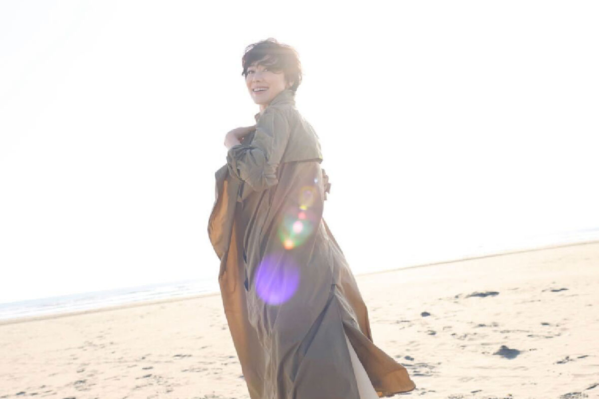 今井美樹 布袋寅泰との「夫婦秘話」連発で“元親友”に集まる同情…“略奪婚”騒動思い出す視聴者も