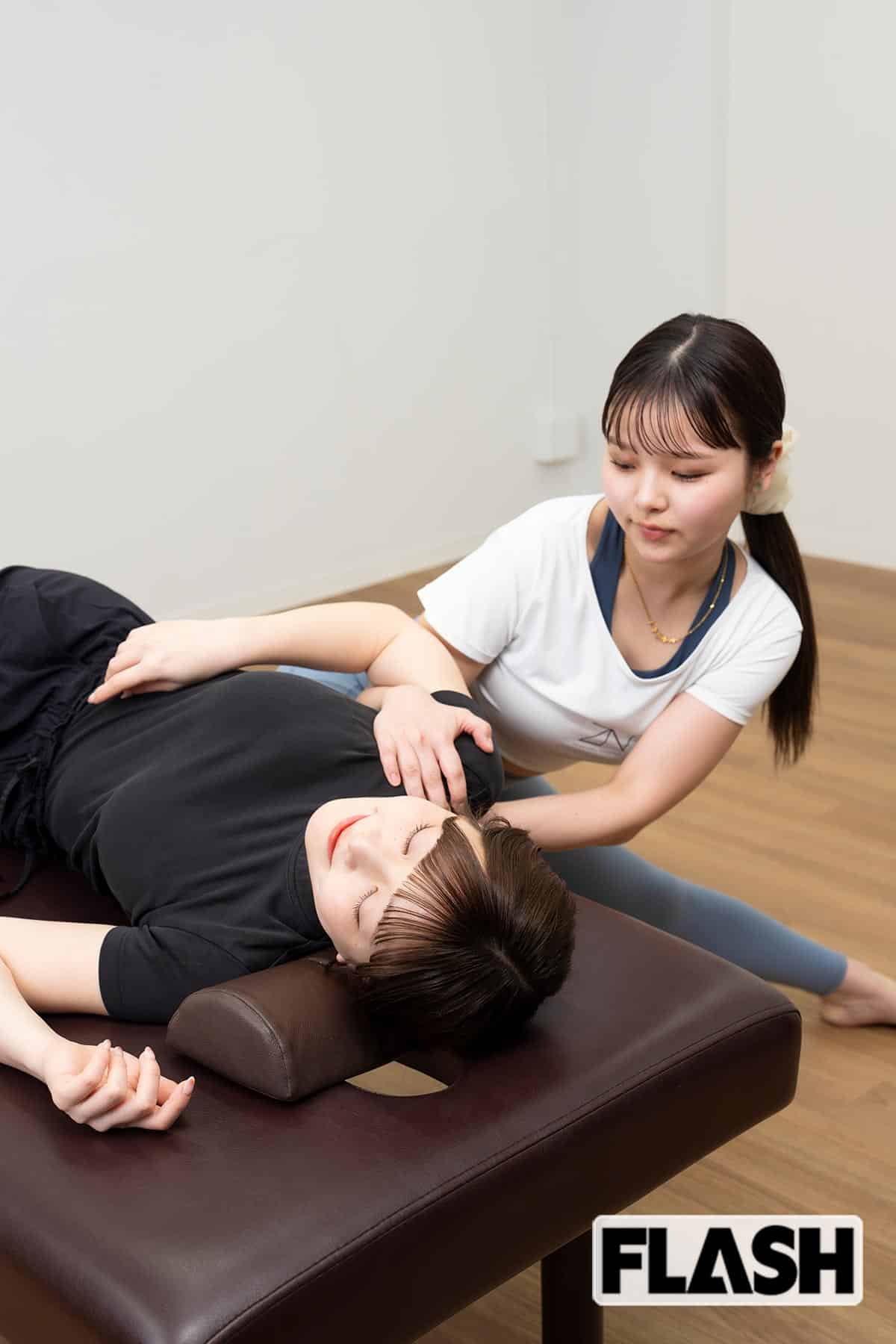 【美人トレーナーが指南】チェーン店で全国1位「全力ストレッチ」に4、50代が苦しむ“辛い症状”の軽減方法を聞く