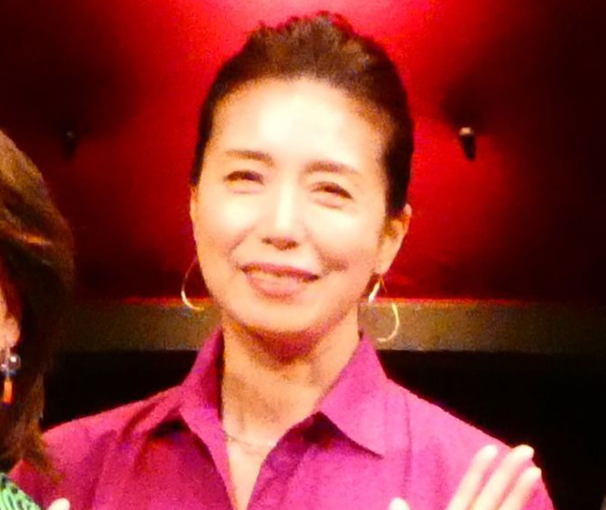 高橋ひとみ、2カ月の『千と千尋』韓国公演を終え帰国　愛犬と久しぶりの“再会”動画連投にファンほっこり