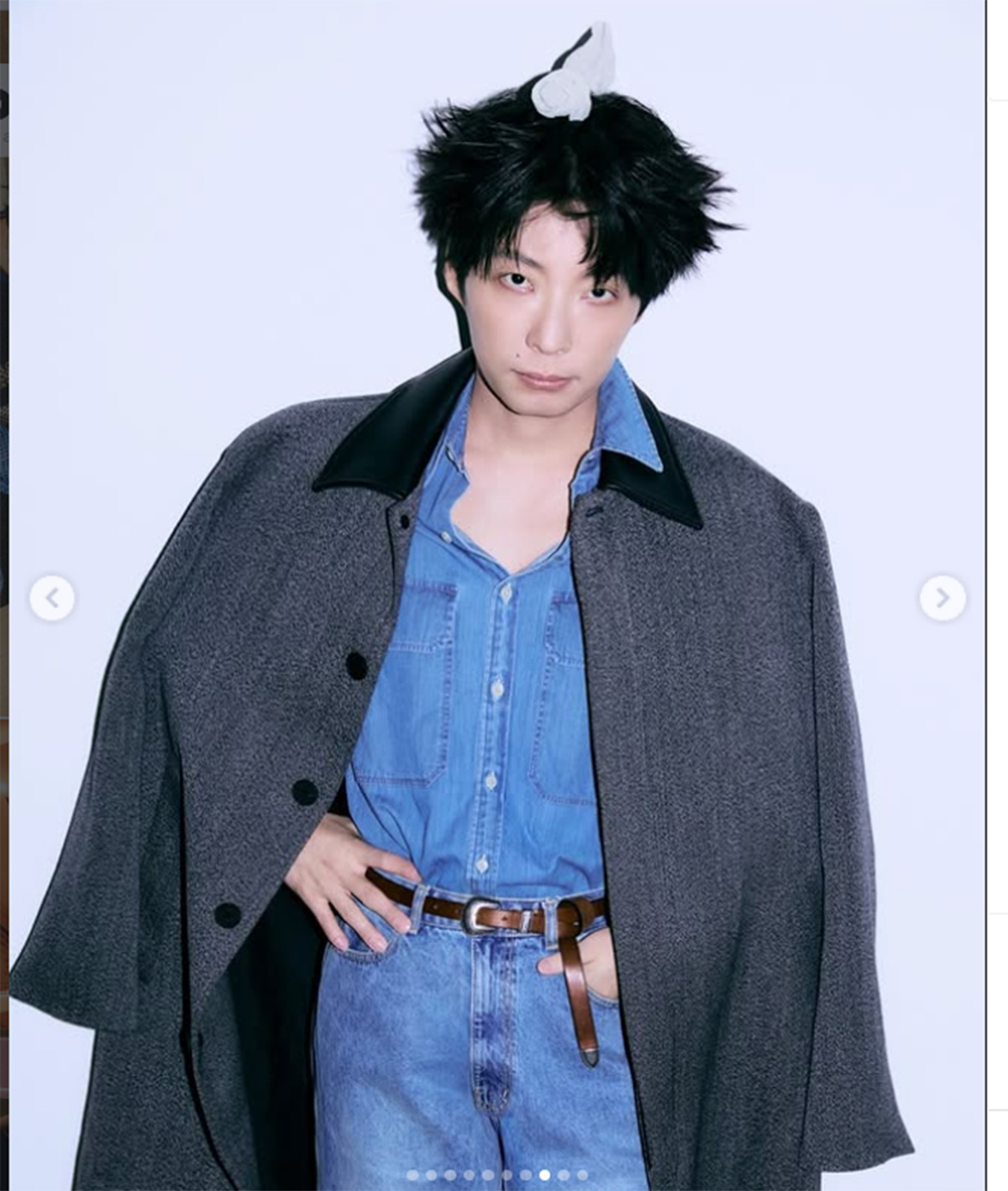 星野源のInstagramより。韓国の雑誌『DAZED KOREA』に登場し、普段とはニュアンスの異なるクールな印象の写真が公開された