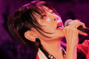 【独自】因縁のワーナーから発売…中森明菜「セルフカバーアルバム」の次は「…