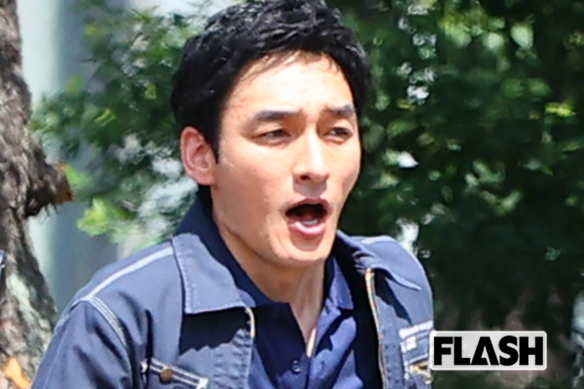 草彅剛 「新しい地図」公式が木村拓哉の “名前出し” でファン衝撃…「S…