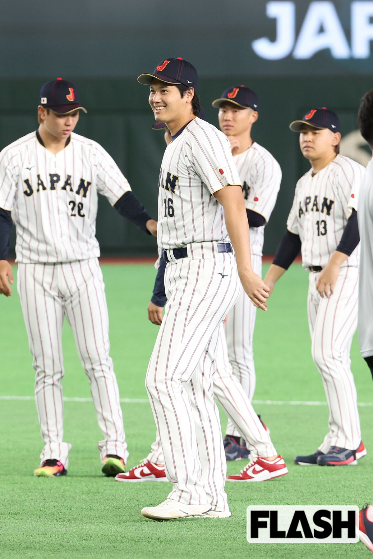 「先輩がおごってくれるよ〜」大谷翔平、決起集会で見せた “後輩力”…大阪の焼肉店で “最年長” 菅野智之が支払った額は?