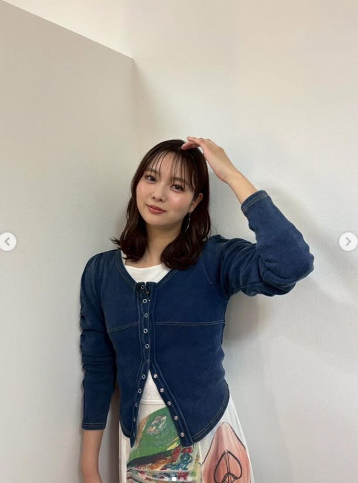 「顔のお肉がつきやすい」悩みを吐露した新川優愛の産後“ふっくら体型”（新川優愛のInstagramより）