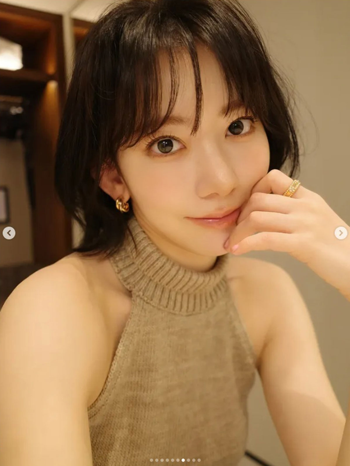 宮脇咲良が公開したカルティエなどの総額250万円超の高級ジュエリー（写真・本人Instagramより）