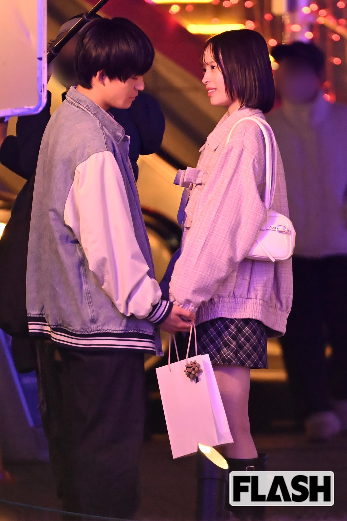 姉にグラドルで女優の志田音々を持つ志田こはく