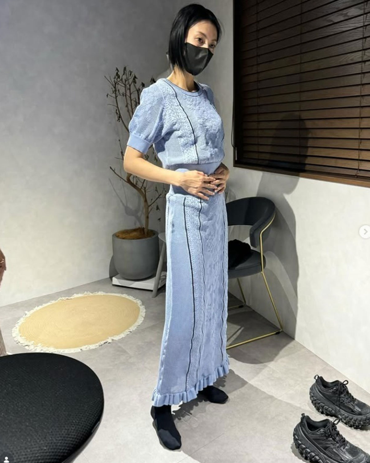 ほっそりした柴咲コウの激やせ姿。ファンから心配の声があがっている（写真・本人Instagramより）