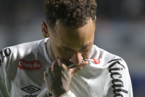 ネイマール、最後の“脅し”不発でW杯の不出場に現実味…“無冠の帝王”のま…