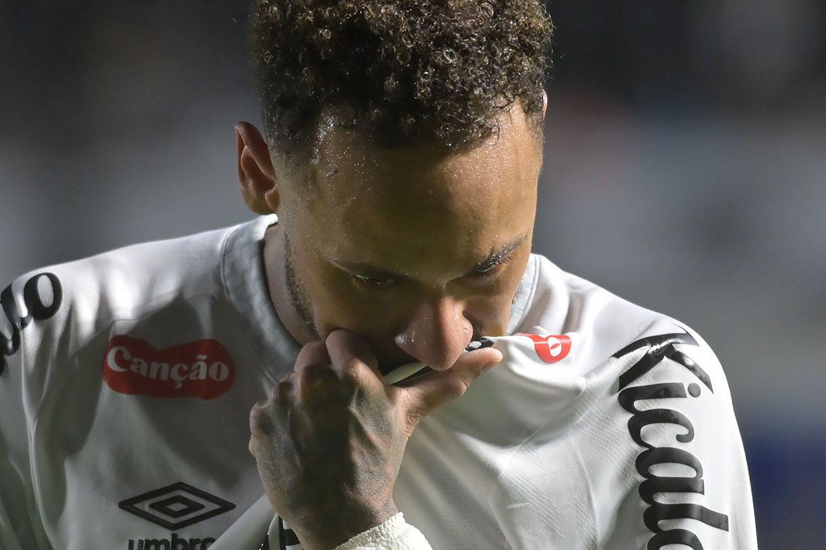 ネイマール、最後の“脅し”不発でW杯の不出場に現実味…“無冠の帝王”のま…