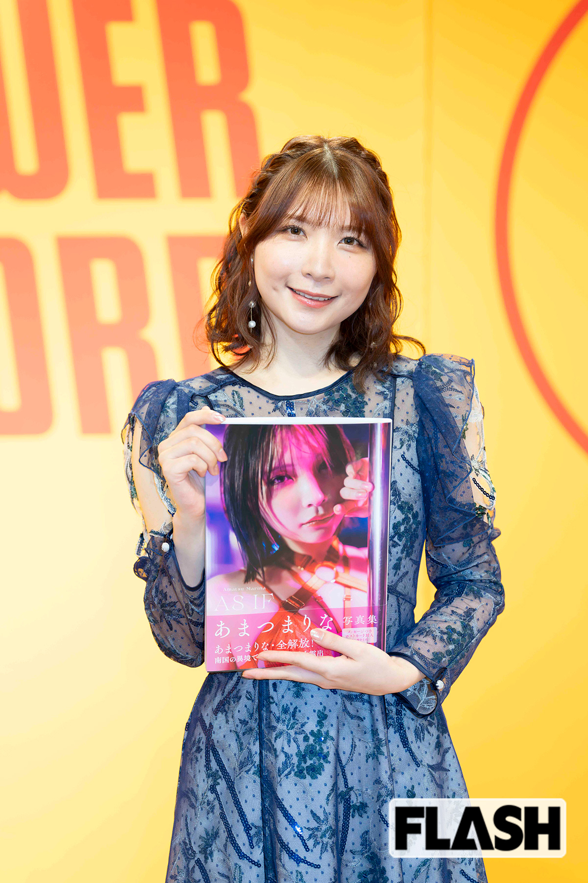 表紙に採用されたのはタイのバーでの誘惑ショット