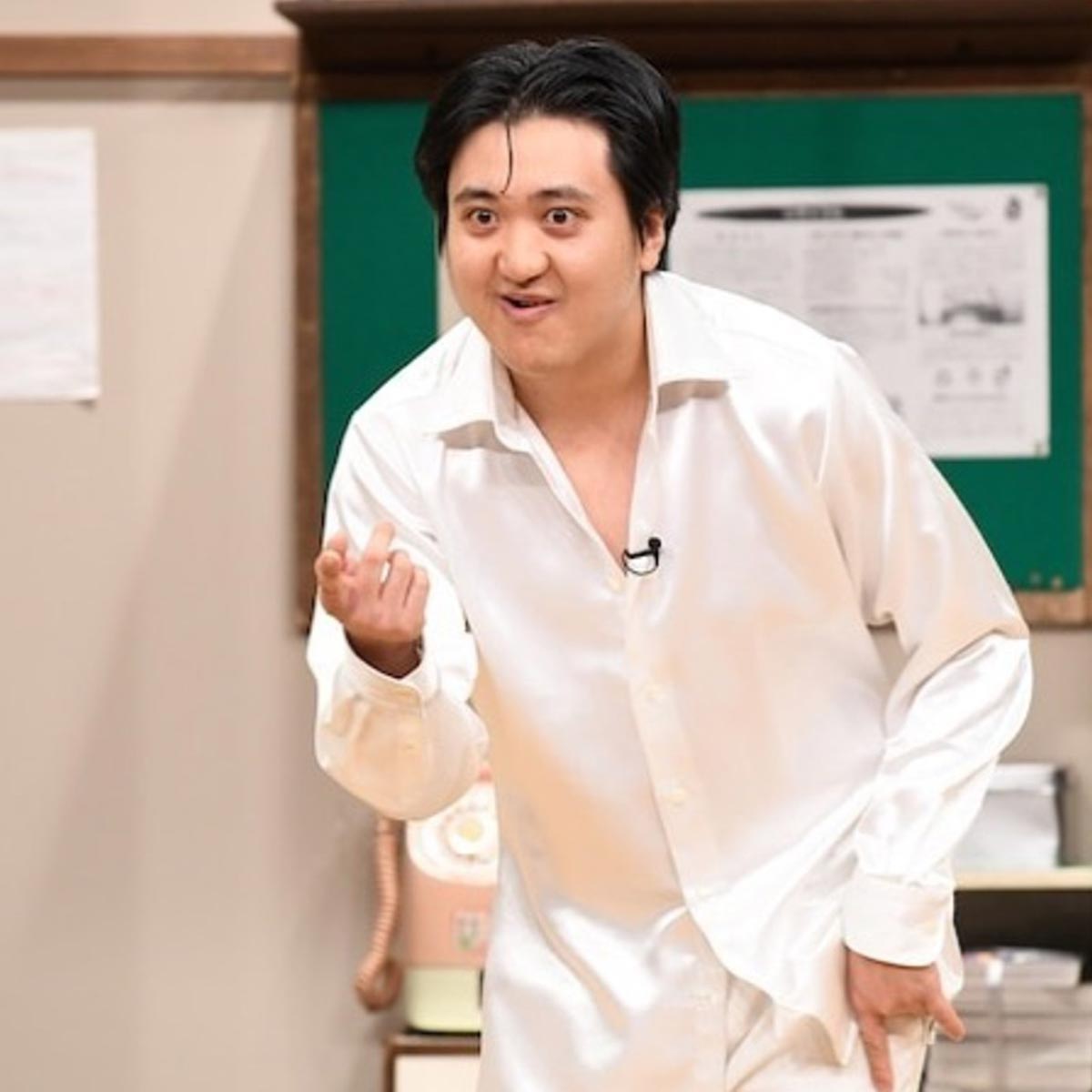 カカロニ栗谷　父の死去当日に1000万円の借金発覚“看取り中に失禁”“仕事でスベる”壮絶すぎる1日を告白