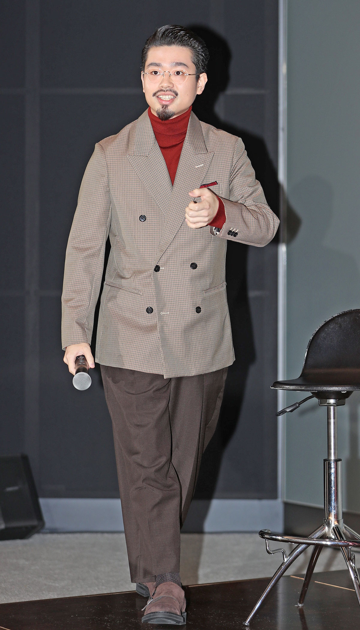 ハマ・オカモト、ライブ休止発表で「俺とあのちゃんをバカにした」粗品の“告発”が原因と疑う声噴出