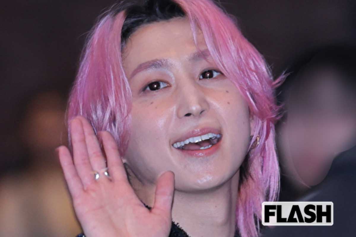 SnowMan・佐久間大介、韓国での鮮やか “ピンク髪” 姿をキャッチ！…