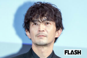 津田健次郎『旅サラダ』出演で長身司会陣との“差”に驚く人も…過去には「身長でふるいに掛けられる」俳優駆け出し期の苦労を吐露