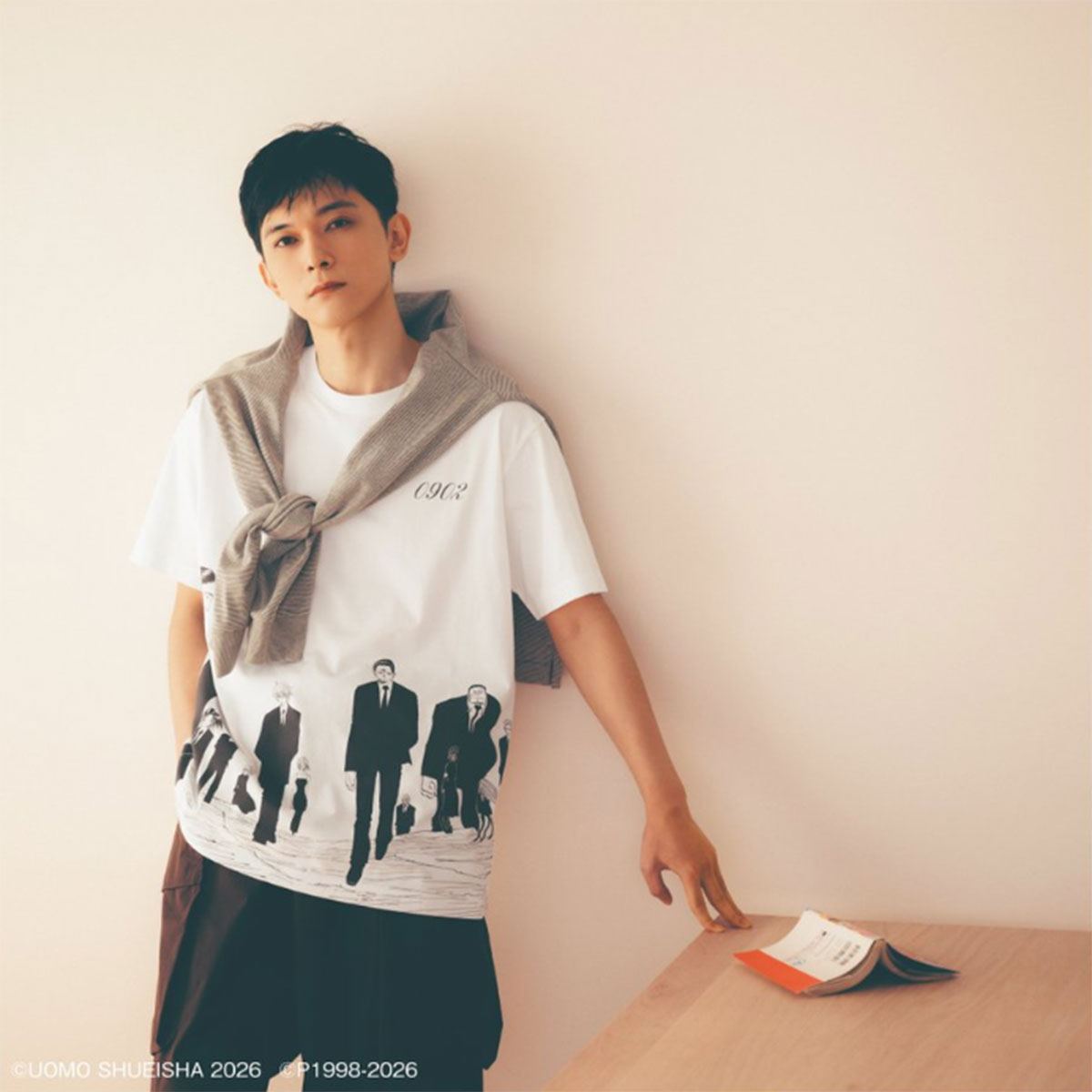 1990円（税込み）ながら、吉沢亮の着こなしが「高級ブランドに見える」と驚きの声が多数寄せられた（写真・ユニクロのX「@UNIQLO_JP」より）