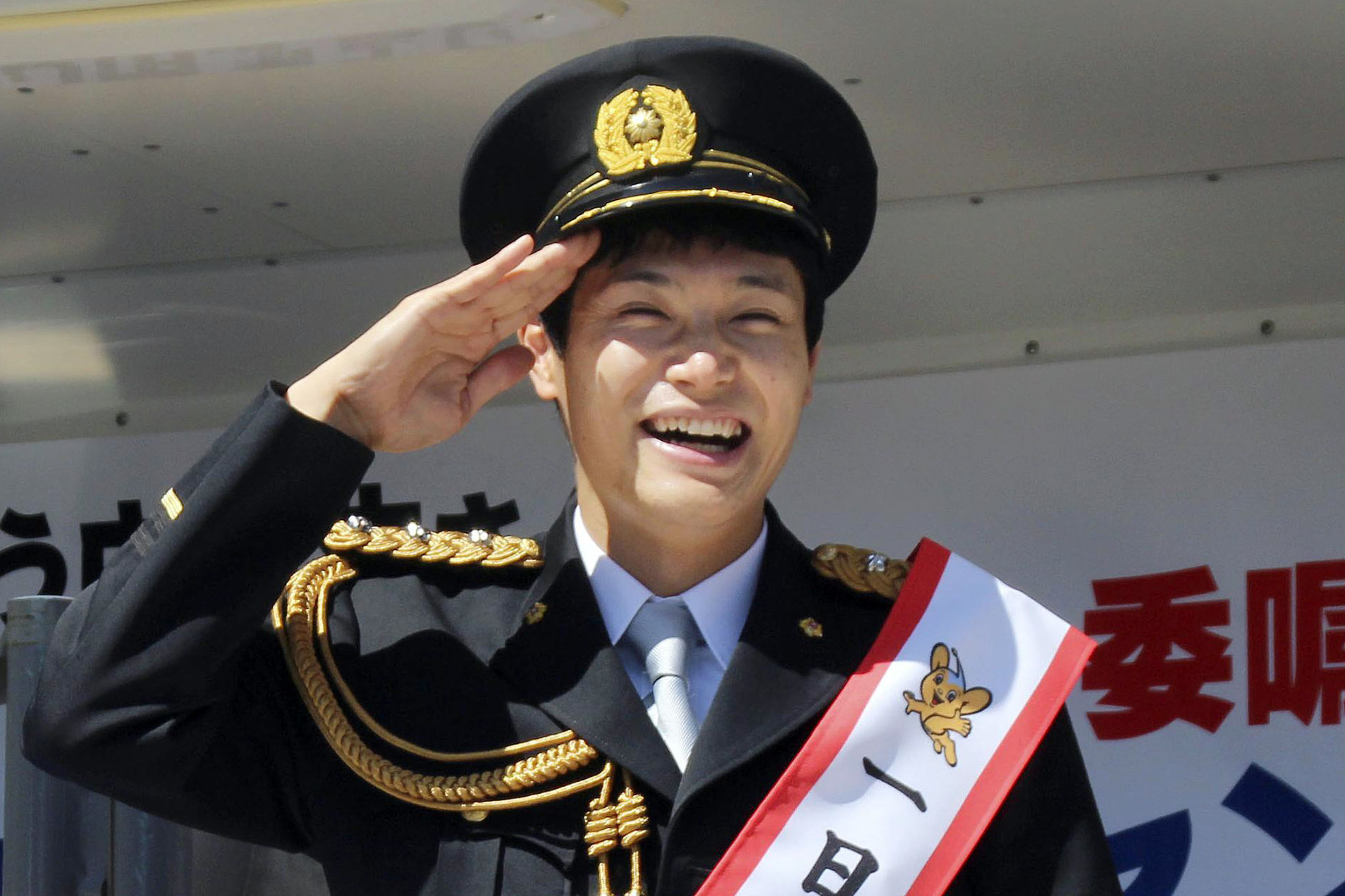 もう中学生、結婚生報告で “ロス” 嘆くファン続出…芸能界の “隠れイケメン” として意外な人気、気になる芸風の変化は