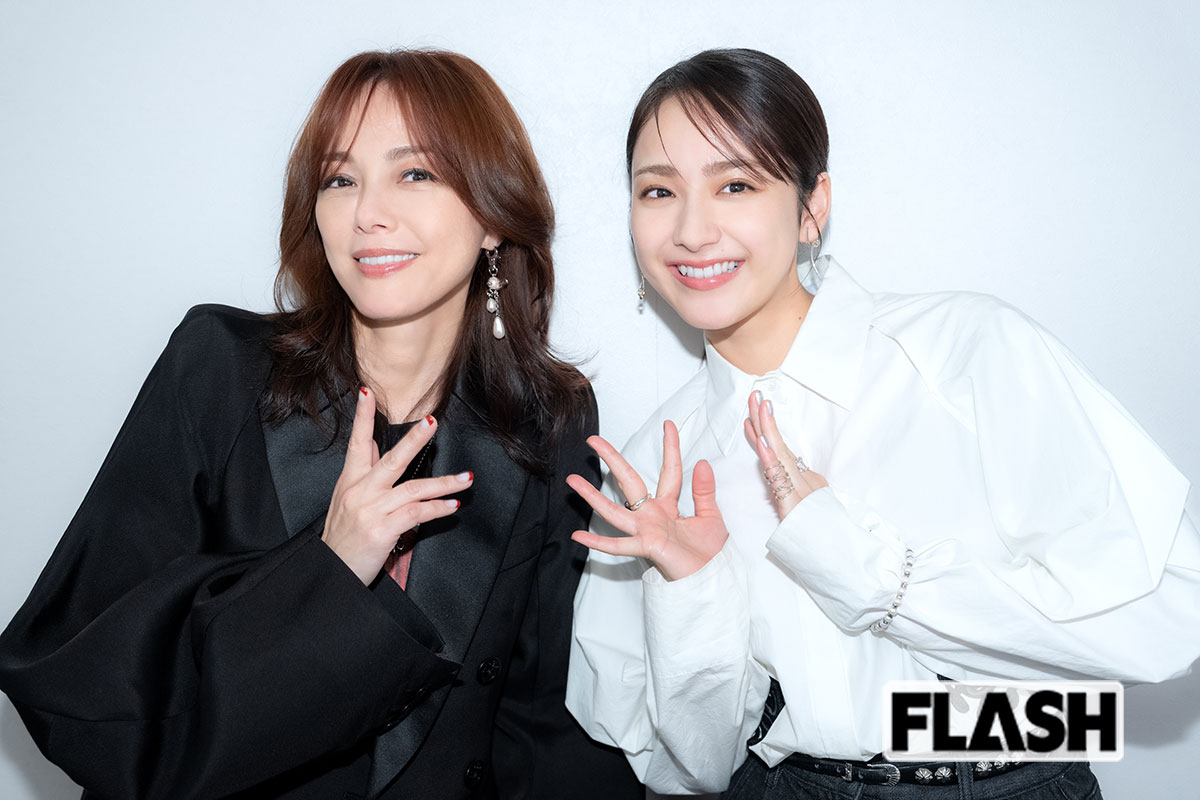 歳の差24歳だが、仲よしな2人（写真・福田ヨシツグ）