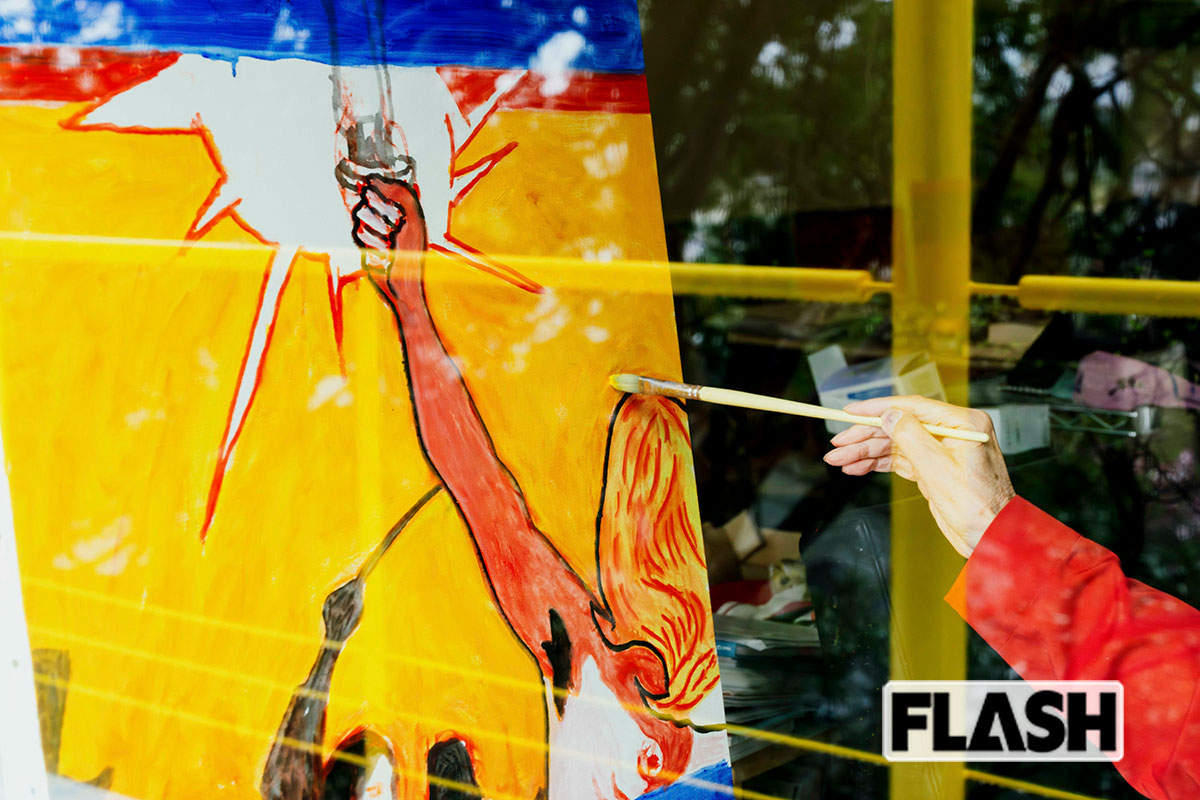 日々、淡々と描き続ける横尾