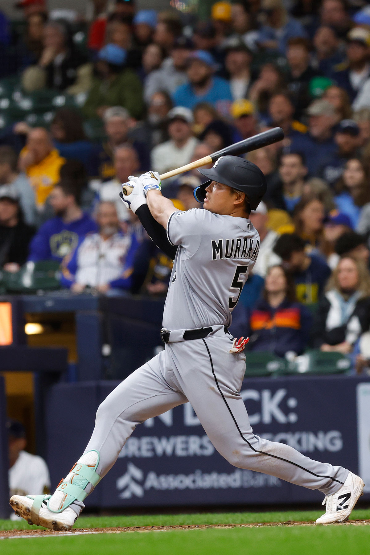 村上宗隆、新天地ホワイトソックスで「3試合連続本塁打」も “なおホ” 状態…エンゼルス時代の大谷同様、孤軍奮闘の可能性