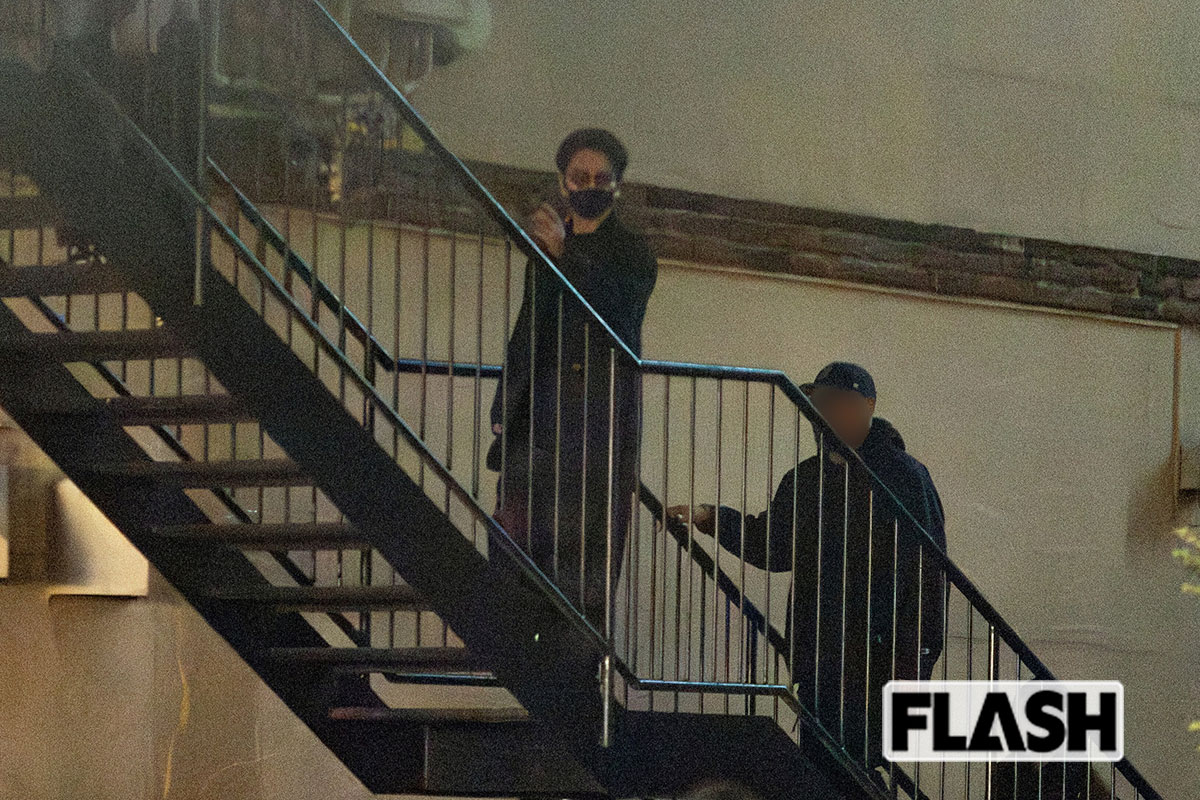 打ち上げ会場に現われた松本潤（写真・金谷千治）