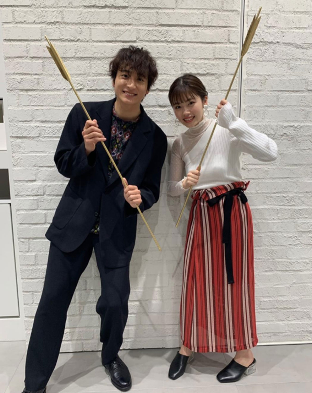 2019年にクイズ番組で共演した小芝風花と小関裕太。当時、小芝は《＃小関裕太くんと＃記念撮影》とうれしそうに投稿していた（写真・小芝風花のInstagram「fuka_koshiba_official」より）