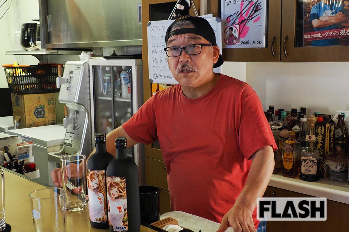 居酒屋ではカウンターに立ち、接客することもあるという林下清志氏