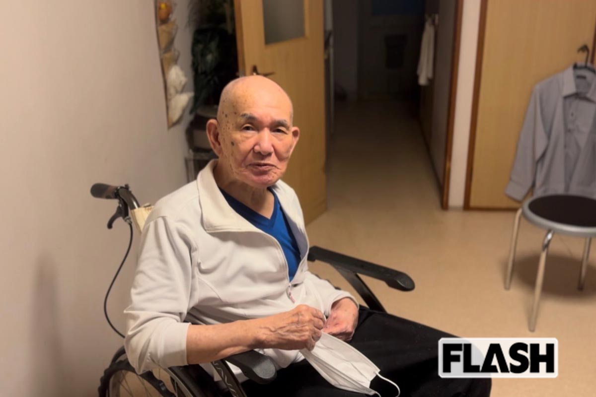 林健治さんは週に数回、デイサービスに通う。ほかの利用者は事件のことを知っているが、特別扱いせず、自然に接してくれているという（2025年撮影）