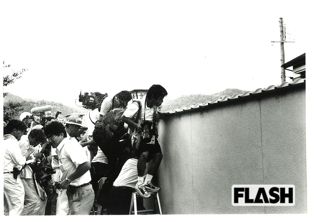 林氏の自宅周辺には事件当時、500人もの報道陣が押し寄せた（写真・本誌写真部）