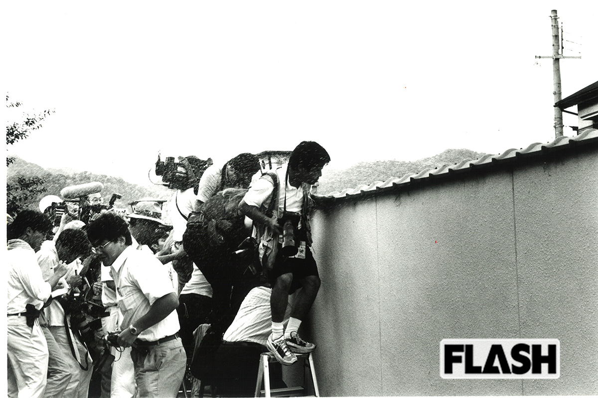 林氏の自宅周辺には事件当時、500人もの報道陣が押し寄せた（写真・本誌写真部）