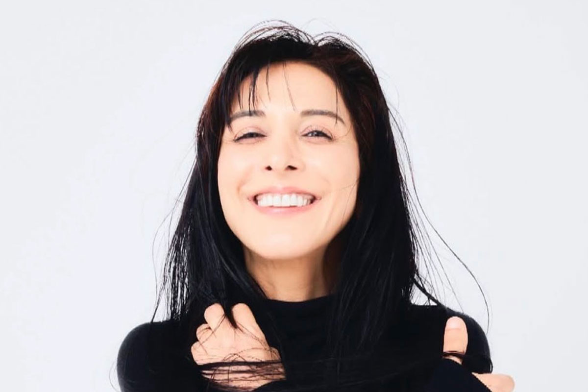 イラン出身タレントのサヘル・ローズ　「戦争に反対することが、勇気のいる時…