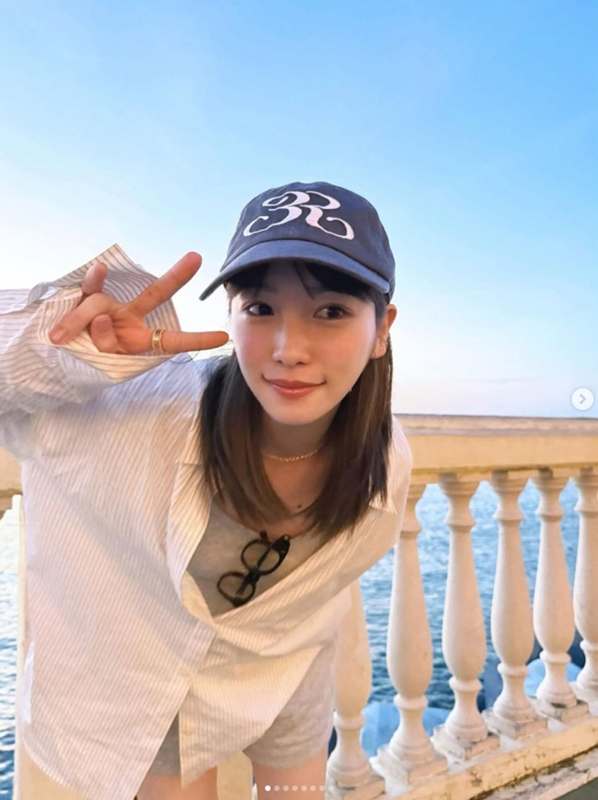 夫不在の沖縄旅行に行った川栄李奈。そこでは子供への想いを語った（写真・本人のInstagramより）