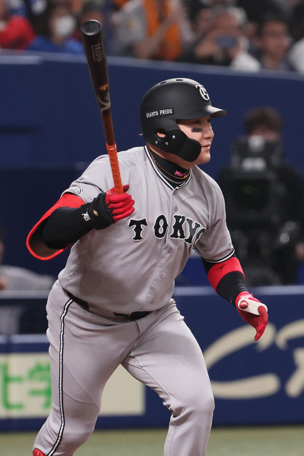 37歳の丸佳浩、通算1930安打で名球会入りまで僅かも巨人の“代打中心”起用でピンチ…思い出される村田修一への“外様対応”