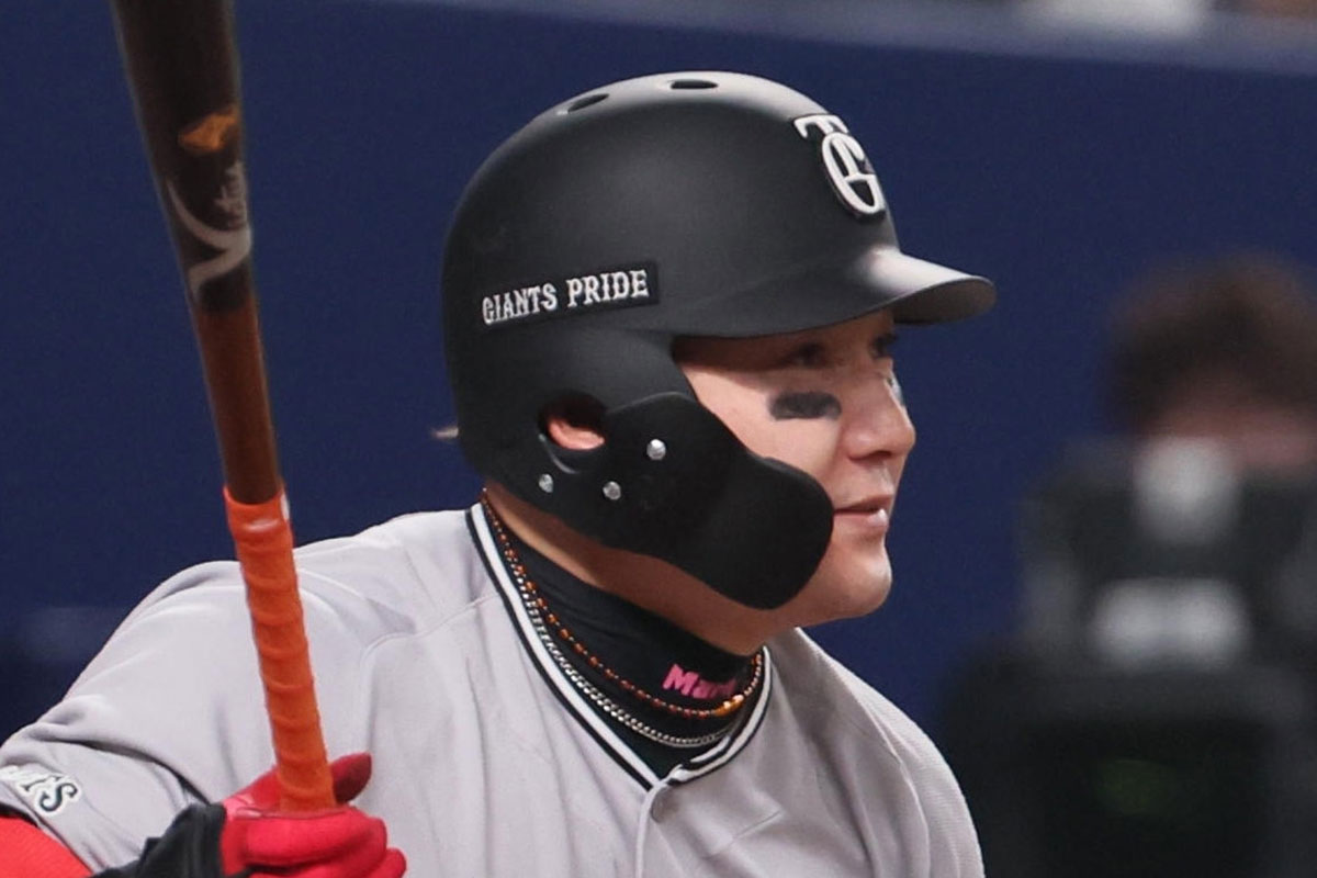 37歳の丸佳浩、通算1930安打で名球会入りまで僅かも巨人の“代打中心”…