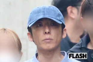 高橋一生　目深に帽子を被りキョロキョロ…テレ朝初主演姿をキャッチ！　活躍のいっぽうで注目される“夫婦共演も積極的”俳優界の新たな夫婦像