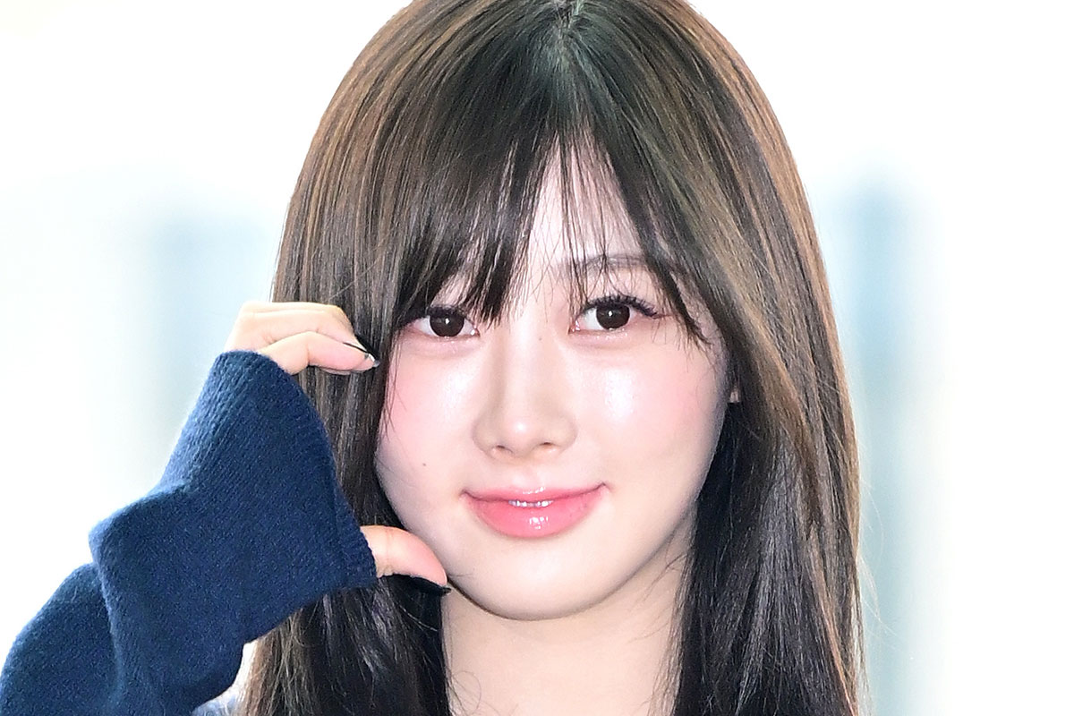 aespa ジゼル、異次元の “激細ウエスト” に「痩せすぎ怖い」ファン…