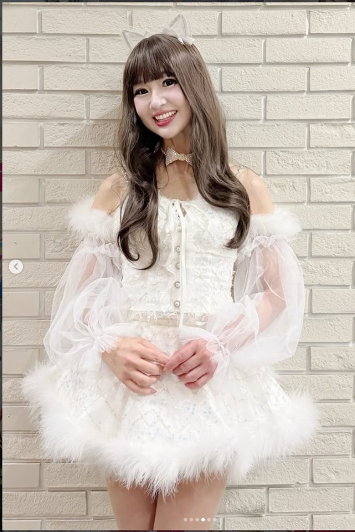 56歳さゆり　異次元の“美脚スタイル”でNiziUが「子供に見える」主役逆転、超ストイックなスタイル管理法にも注目