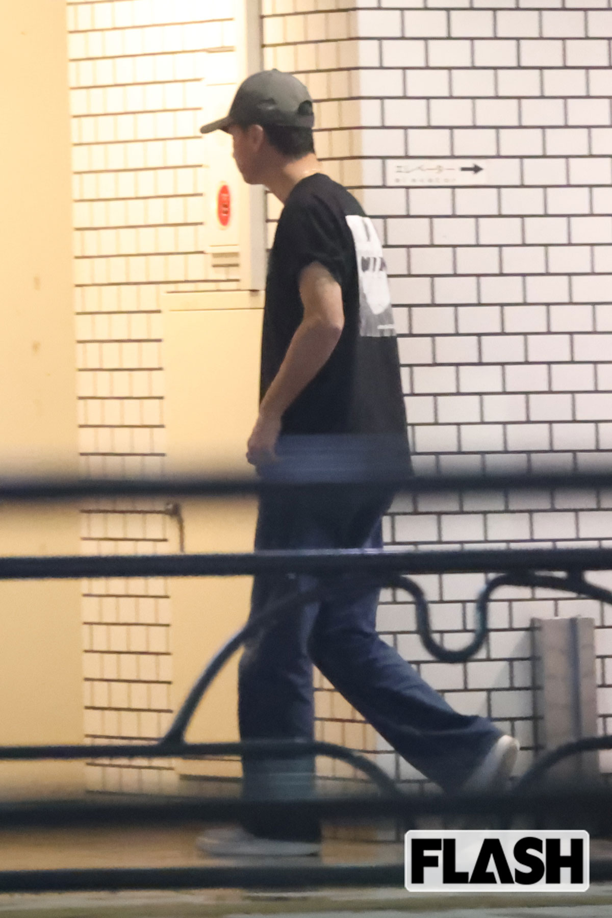 息子の前で真剣な話をしていたという椎名桔平