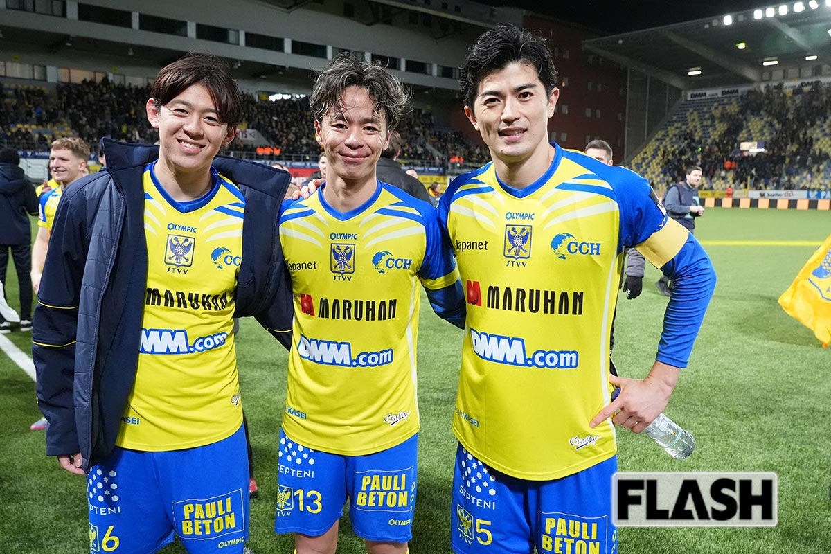 STVVには8人の日本人選手が在籍。写真は右から谷口、伊藤涼太郎、山本理仁（写真・渡辺航滋）