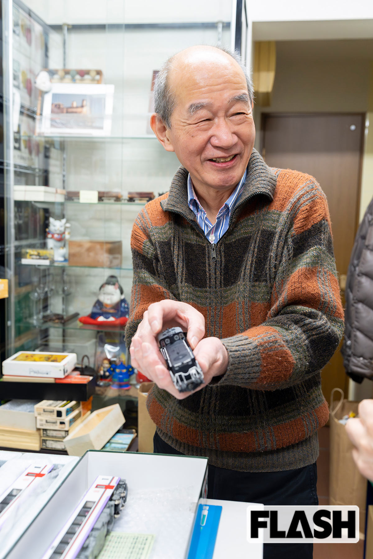 波多野茂さんは東京・銀座の天賞堂出身で、鉄道模型店「ボンジュック」（東京都大田区）オーナー（写真・木村哲夫）