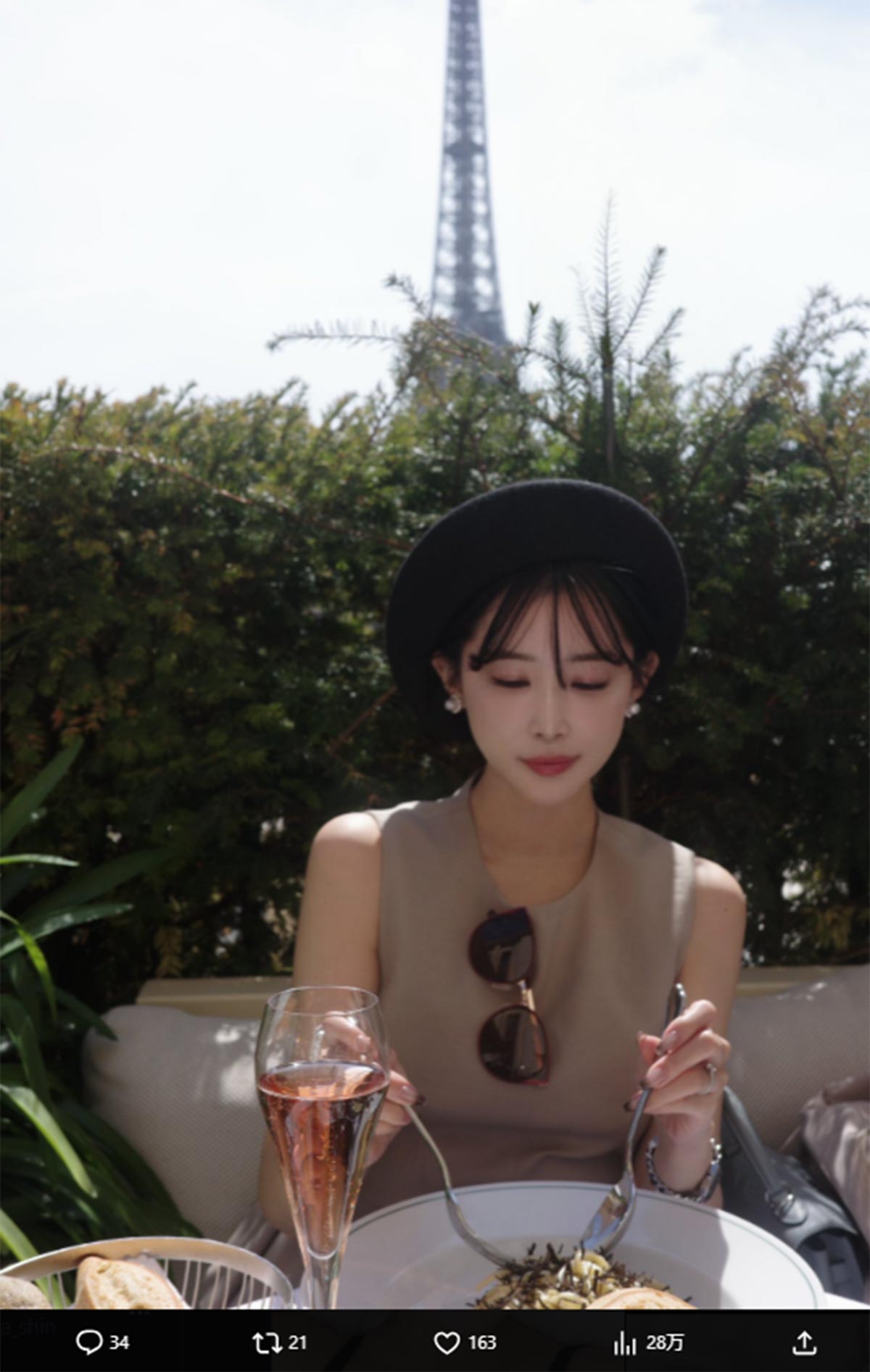 パリでの食事の様子を投稿した休井美郷のパリ旅行の様子（画像・5月1日投稿の『休井美郷（きゅういみさと）』のX「＠@kyuui_misato」より）