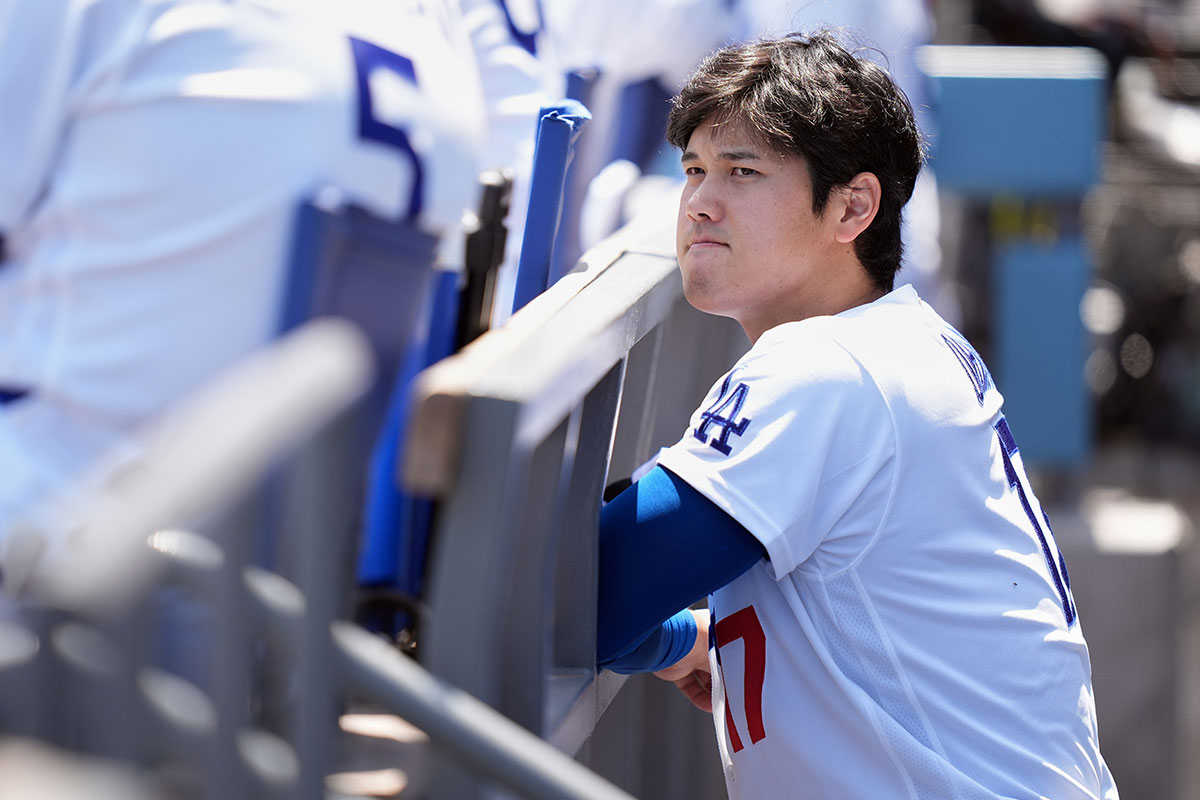 大谷翔平「14打席無安打」深刻な不調でチームも4連敗…ベッツのケガ明けに “ベッタニマン” 復活望むファンも